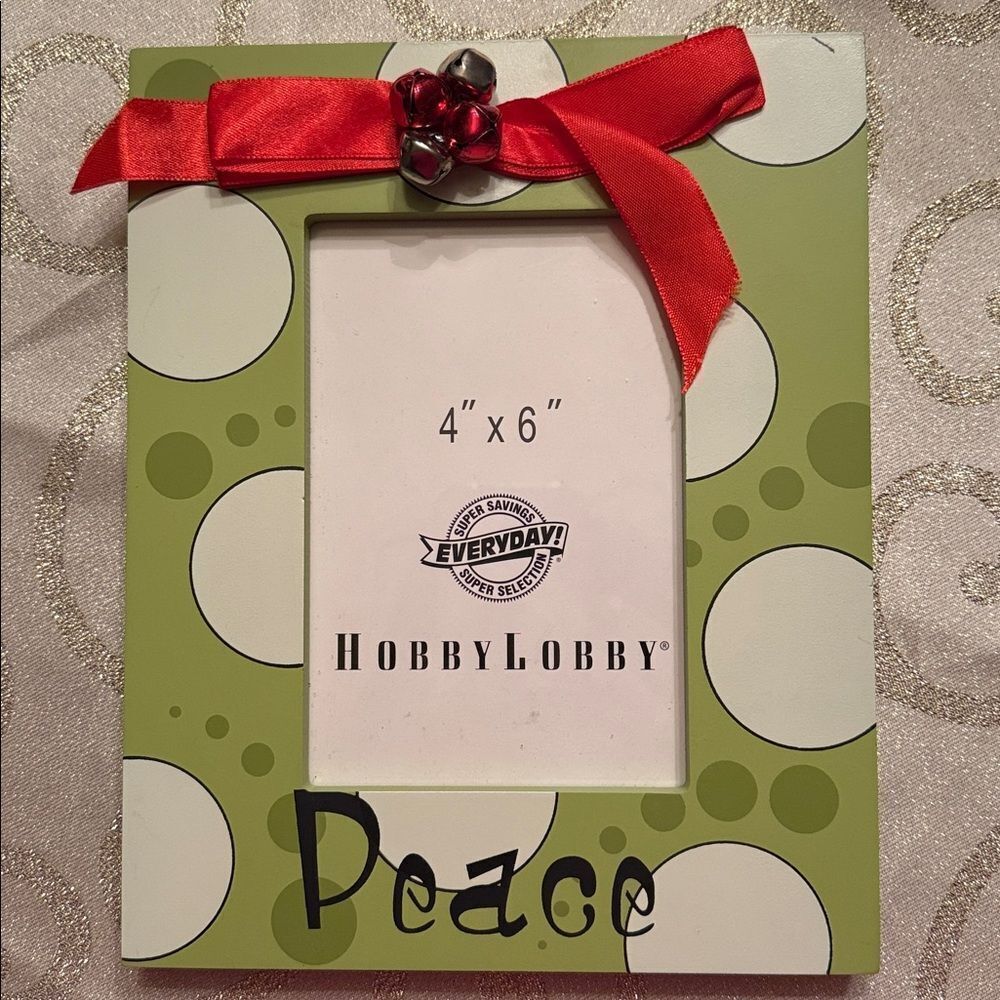 Hobby Lobby “Holly Jolly” Christmas Frame!